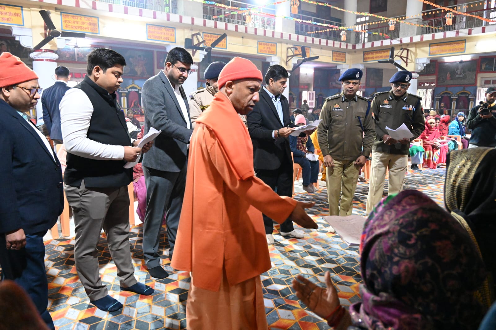 CM Yogi Adityanath listened to the problems of 200 people in Janta Darshan.