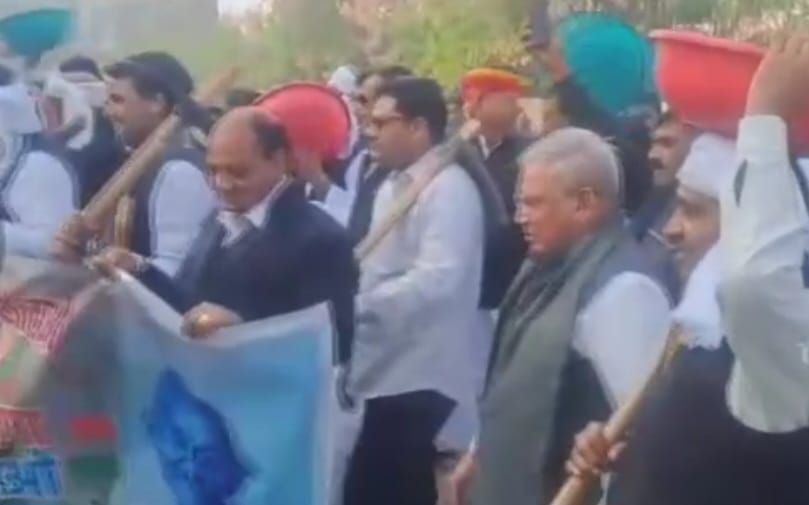 मनरेगा बचाओ संग्राम के तहत विधानसभा तक पैदल मार्च