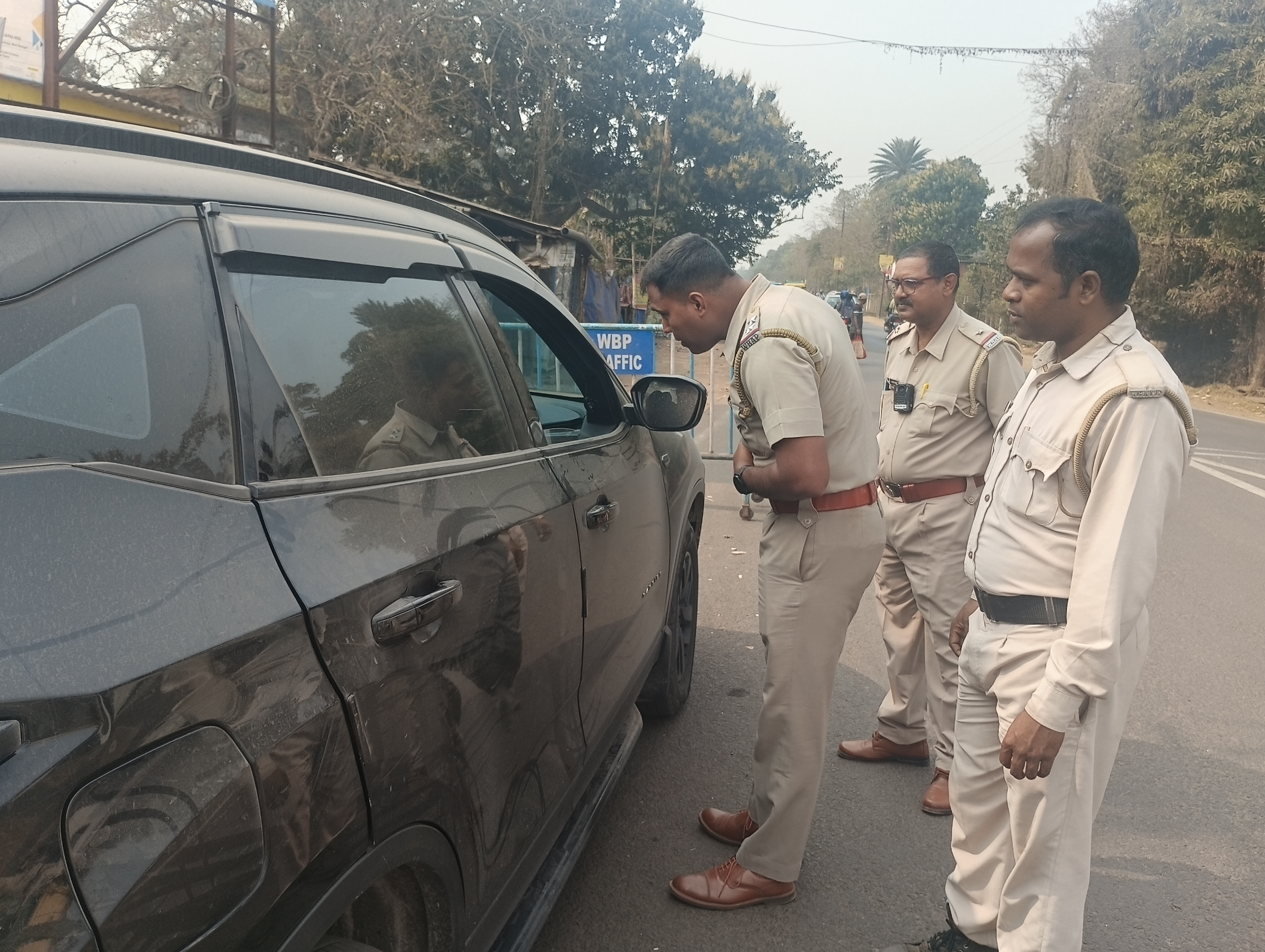खड़गपुर में स्पेशल पुलिस चेकिंग abhutan