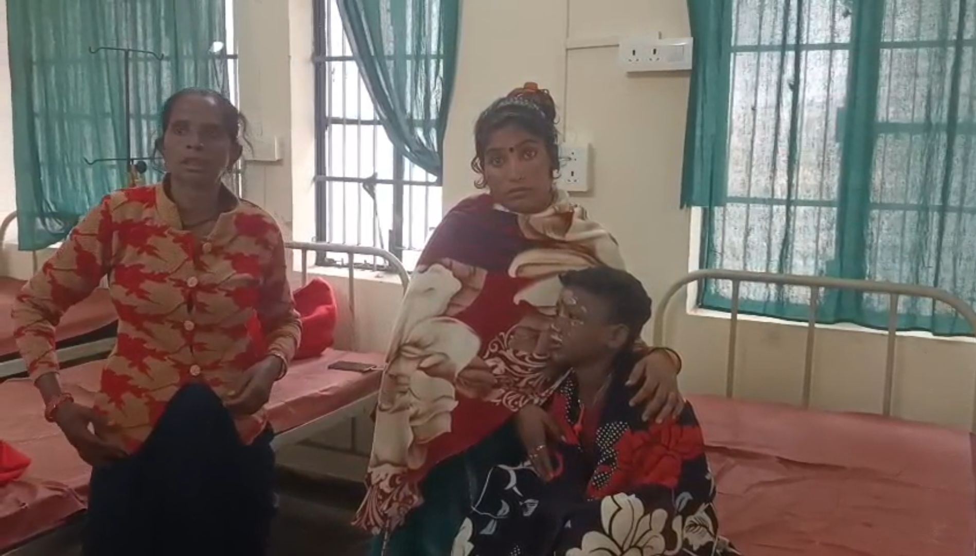 कन्नौज में हैवानियत की हद पार, कबाड़ बीन रहे मासूम पर तेजाब फैंका कन्नौज में हैवानियत की हद पार, कबाड़ बीन रहे मासूम पर तेजाब फैंका