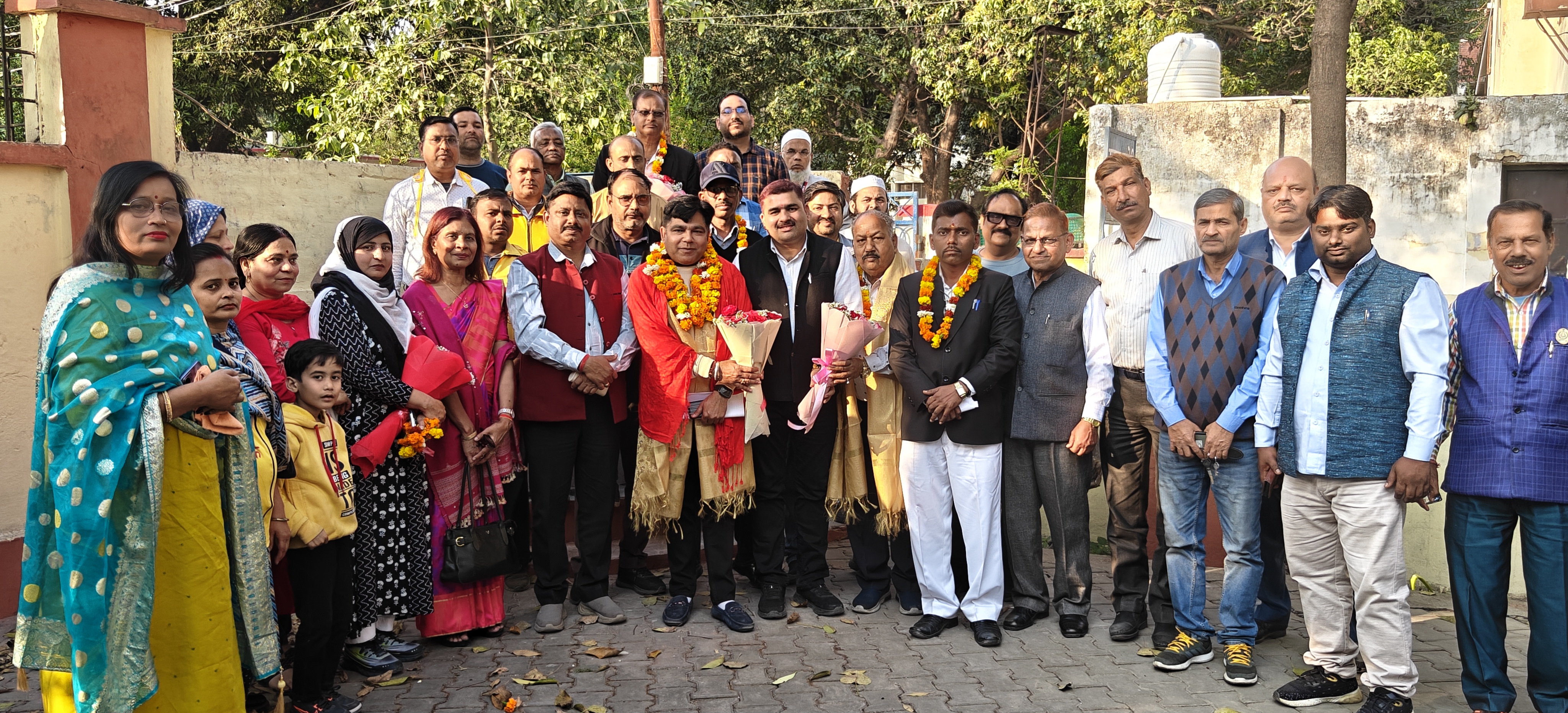 नागरिक सुरक्षा में रिक्त पदों पर प्रोन्नत हुए वार्डन ग्रुप फोटो करते हुए। नागरिक सुरक्षा में रिक्त पदों पर प्रोन्नत हुए वार्डन ग्रुप फोटो करते हुए।