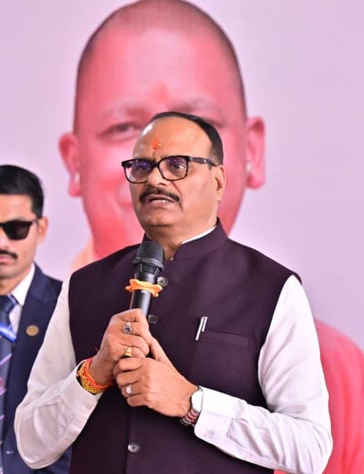 कार्यक्रम में बोलते उप मुख्यमंत्री ब्रजेश पाठक