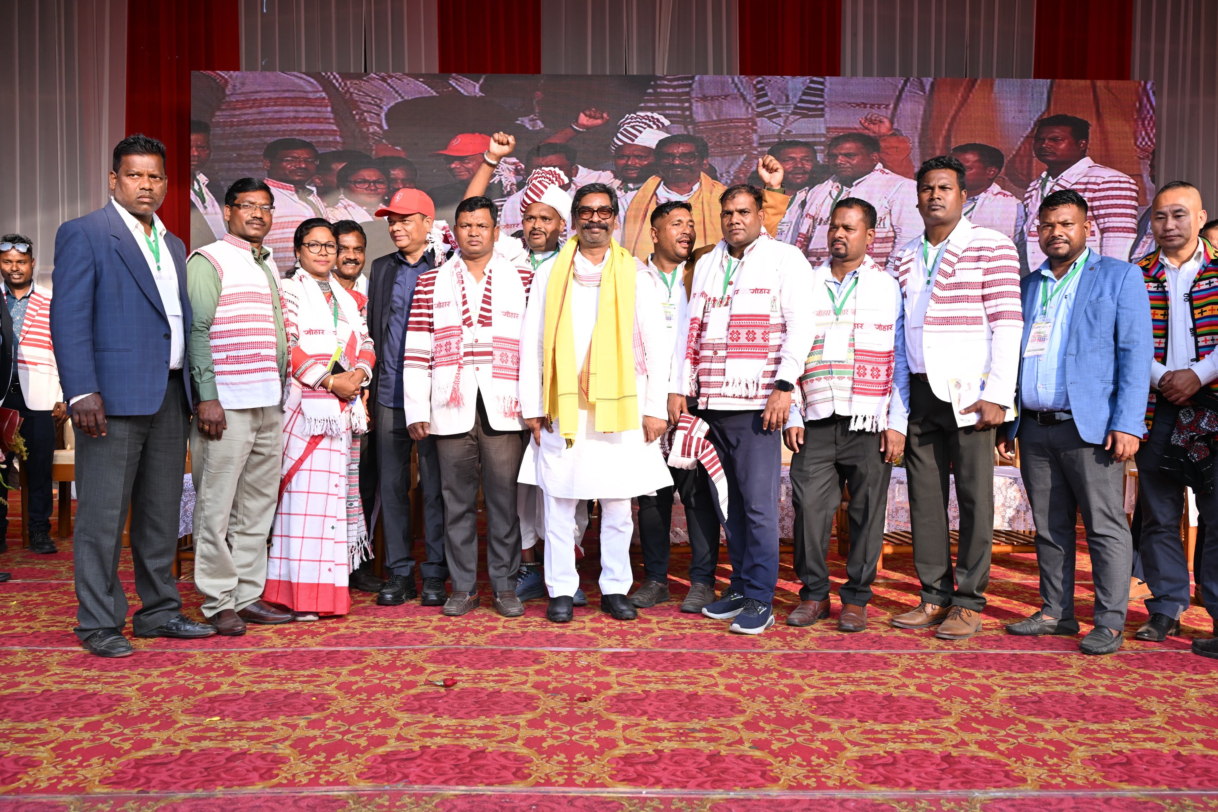 मुख्यमंत्री सहित अन्य