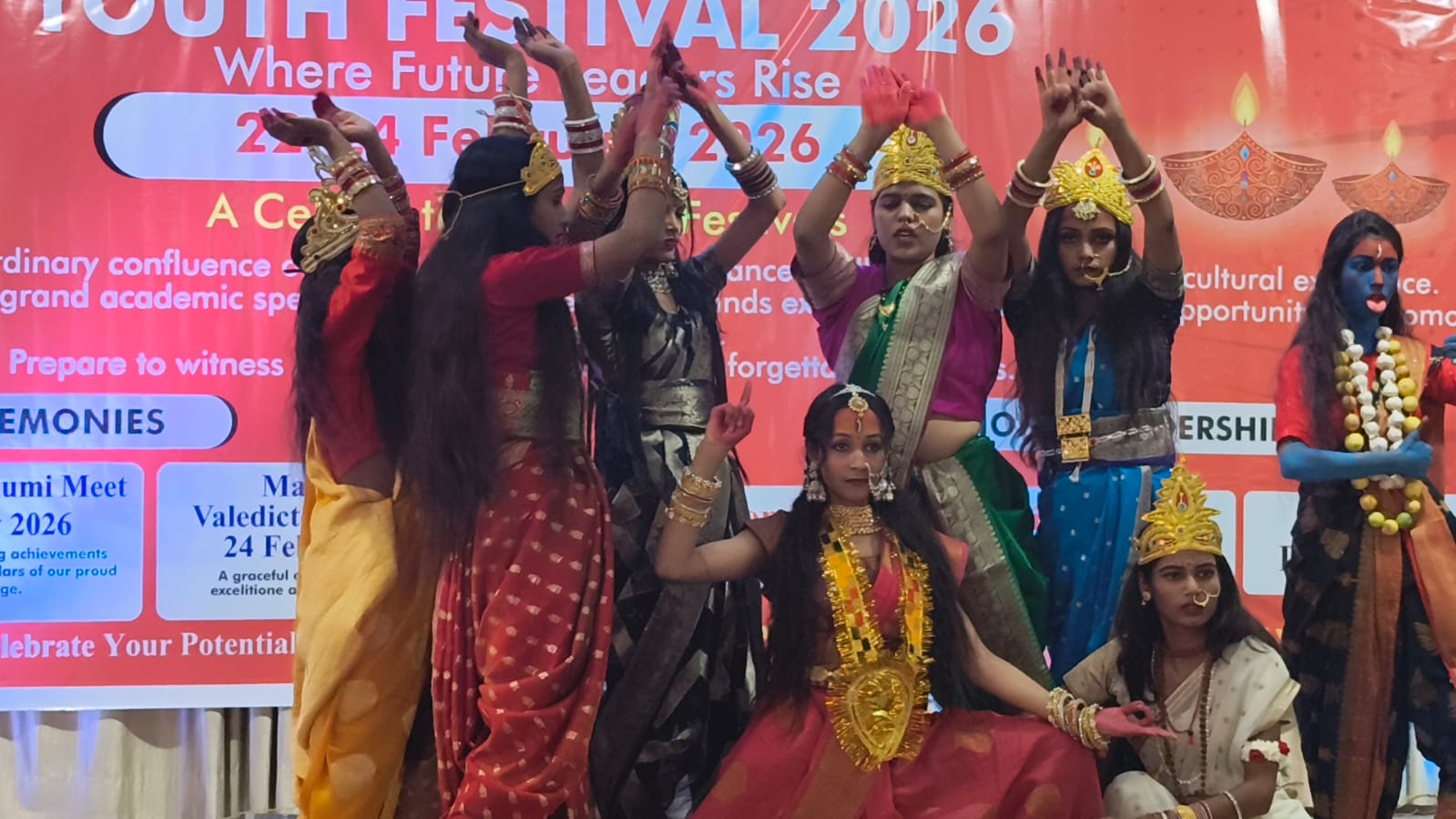 युवा महोत्सव–2026 में गृह विज्ञान प्रदर्शनी का भव्य उद्घाटन, रंगारंग प्रस्तुतियों से गूंजा परिसर युवा महोत्सव–2026 में गृह विज्ञान प्रदर्शनी का भव्य उद्घाटन, रंगारंग प्रस्तुतियों से गूंजा परिसर
