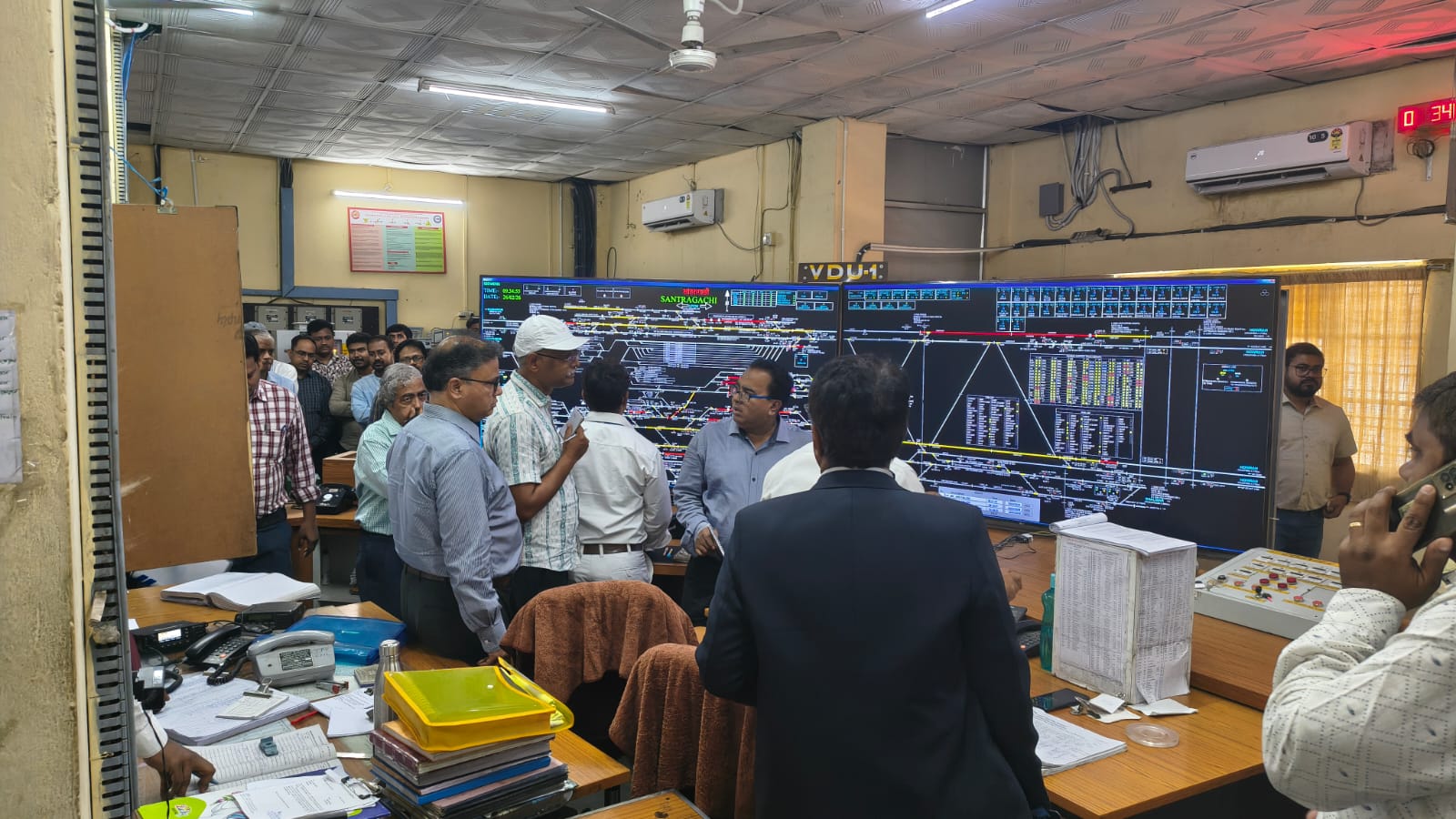 खड़गपुर मंडल के अंतर्गत संतरागाछी रेलवे स्टेशन निरीक्षण