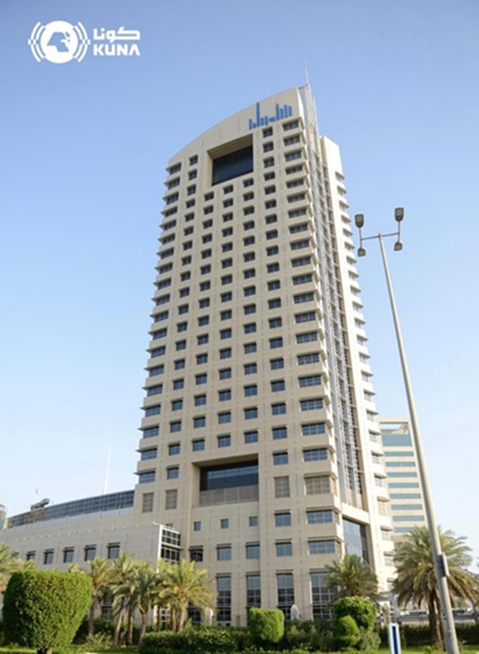 कुवैत की इस इमारत को निशाना बनाया गया है। यह 22वीं मंजिल है। कुवैत की सरकारी न्यूज एजेंसी कुना ने अपने एक्स हैंडल इमारत का फोटो जारी करते हुए यह जानकारी दी।