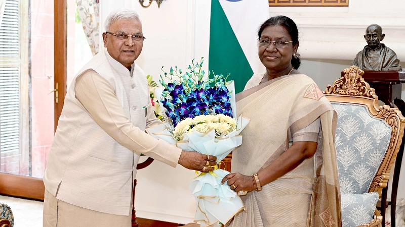 राज्यपाल पटेल ने द्रौपदी मुर्मू से की शिष्टाचार भेंट