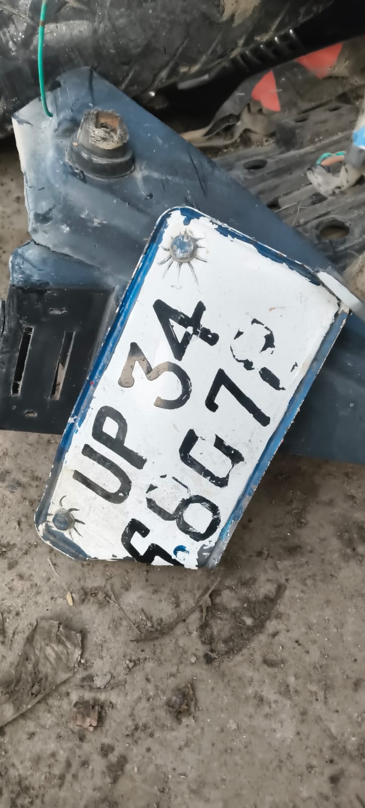 दुर्घटना ग्रस्त मोटरसाइकिल दुर्घटना ग्रस्त मोटरसाइकिल