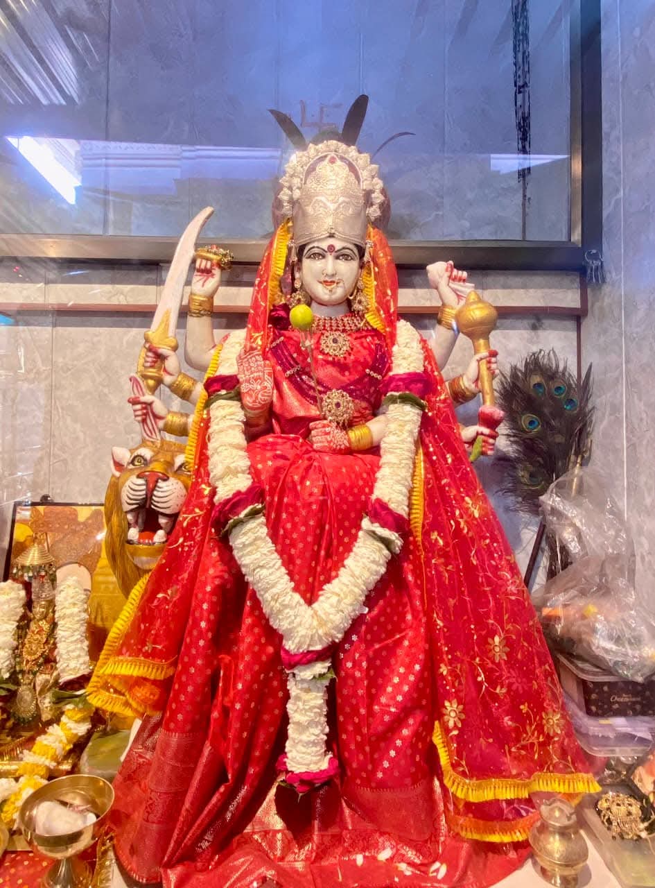 Shraddhaluo ki astha ka kendr shri badi mata mandir