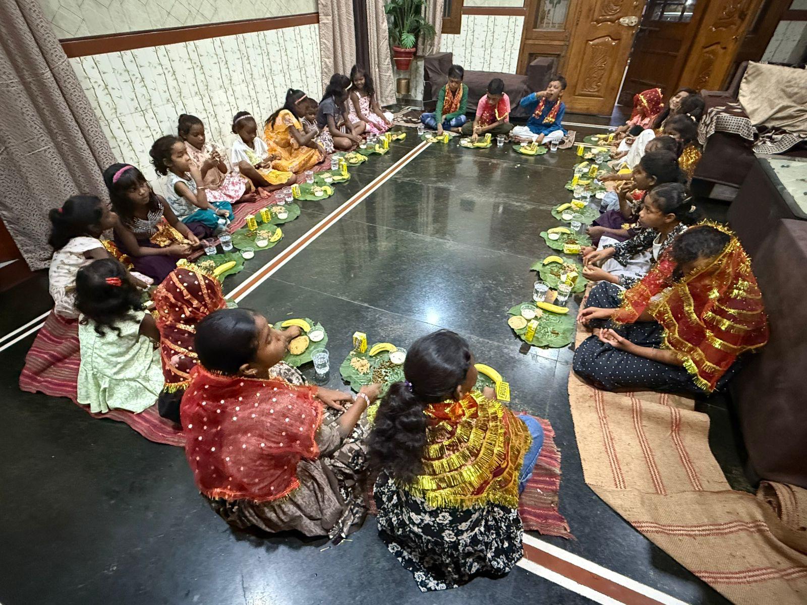 नवरात्रि का समापन: माँ सर्वमंगला देवी मंदिर में हवन-पूजन, कन्या भोज; कल होगा जवारा विसर्जन
