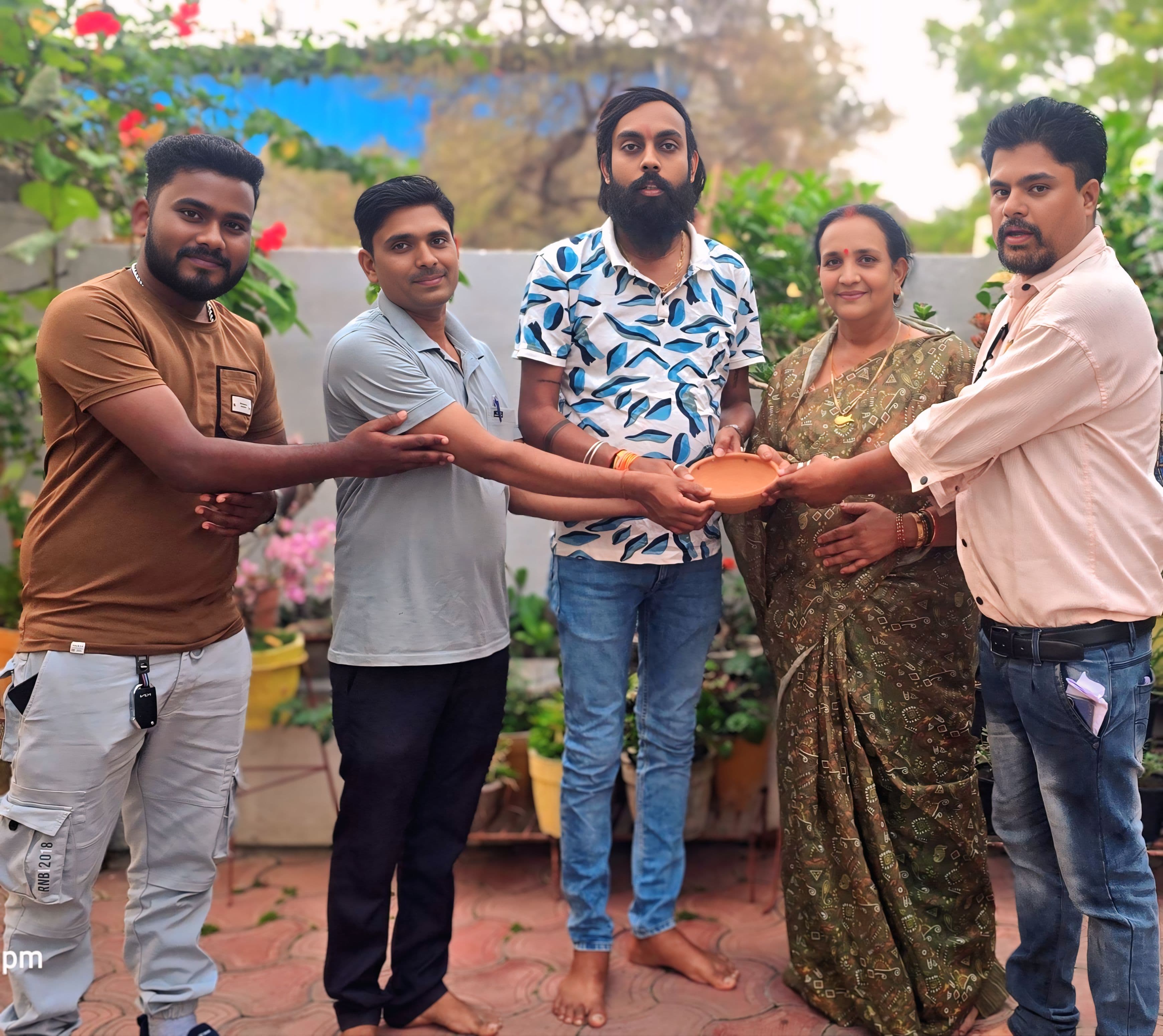 गर्मी में बेजुबानों के लिए “थोड़ा सा प्यार” मुहिम, वेल विशर फाउंडेशन की पहल