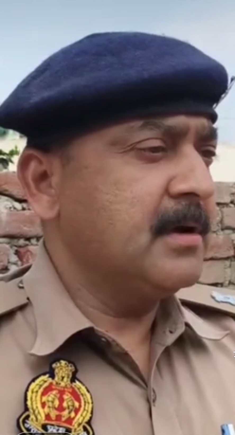 जानकारी देते अपर पुलिस अधीक्षक