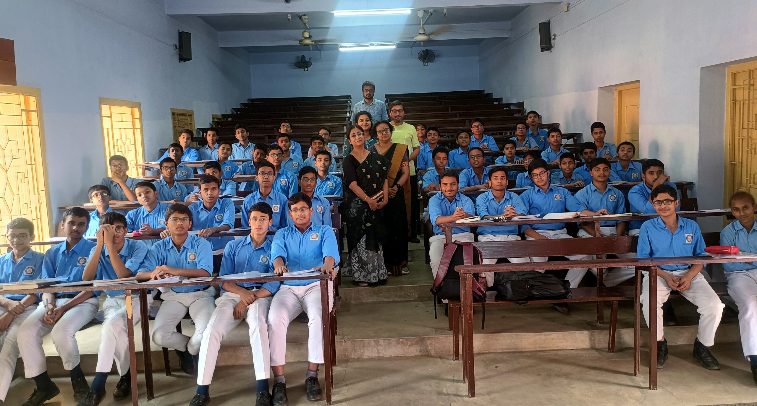 आईआईटी खड़गपुर ने पुरुलिया में किया विद्यालय संपर्क कार्यक्रम