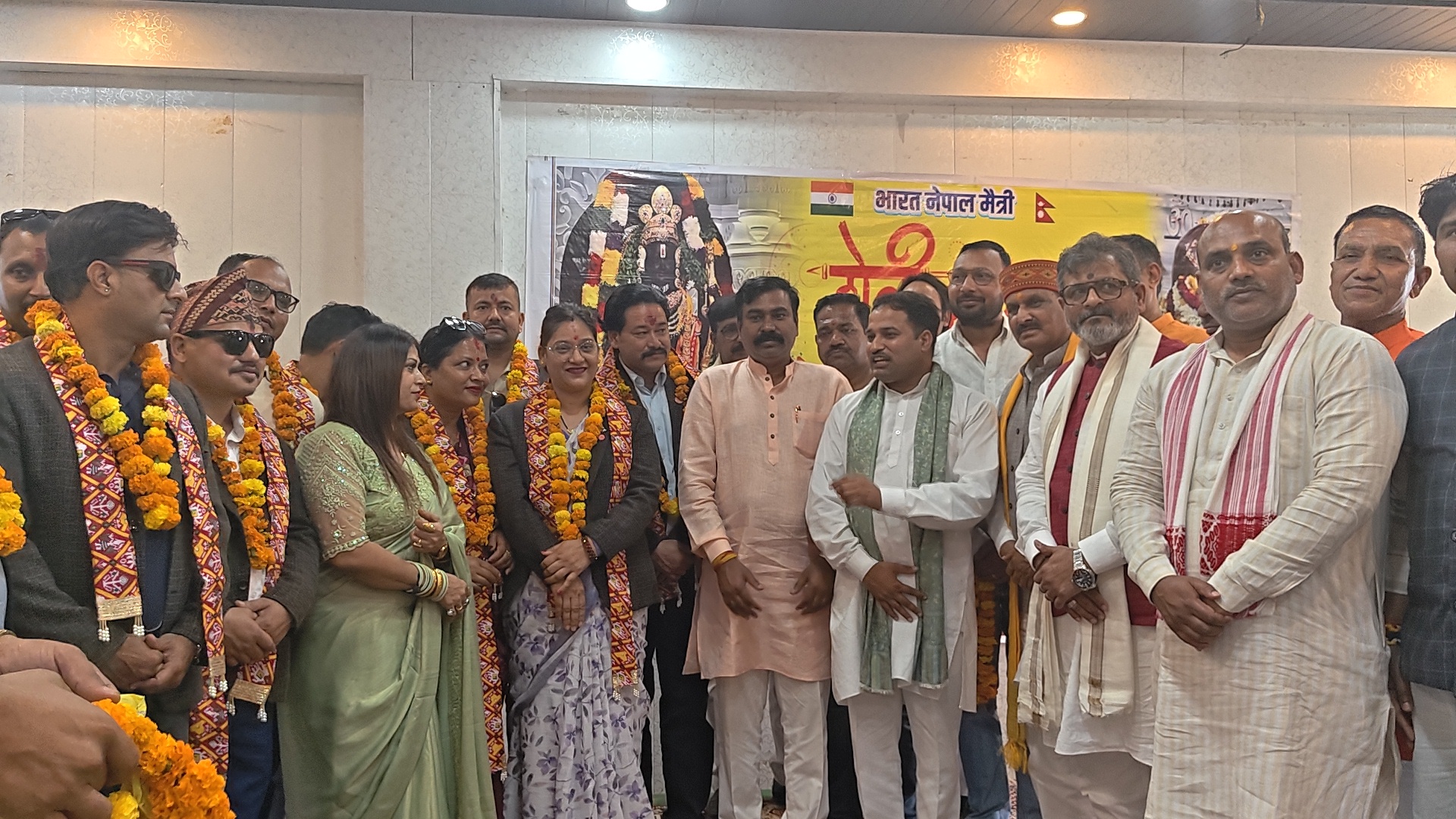 फूलों की होली