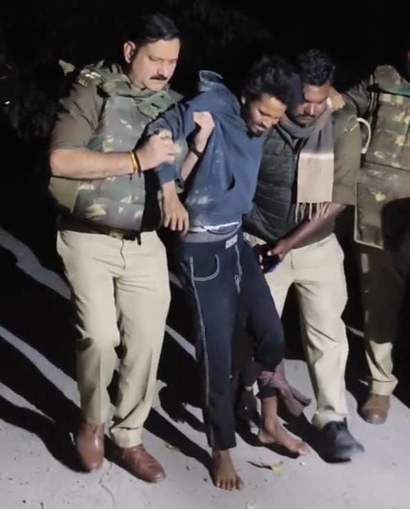 फूलपुर में घायल गोतस्कर