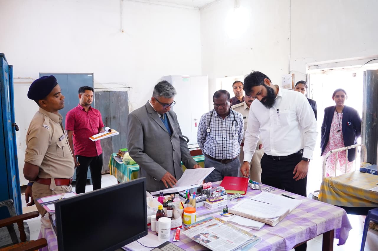 जिला जेल निरीक्षण