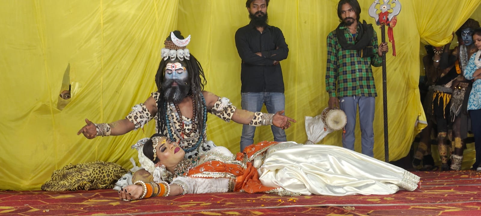 झांकी में शामिल कलाकार