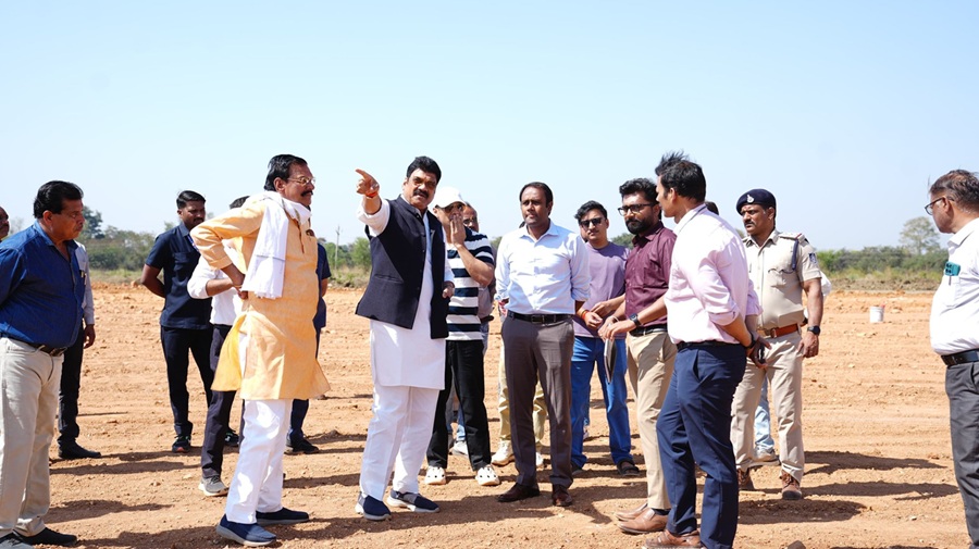 मंत्री गोविंद सिंह राजपूत ने ज्ञानवीर यूनिवर्सिटी के उद्घाटन समारोह की तैयारी को लेकर कार्यक्रम स्थल का निरीक्षण किया