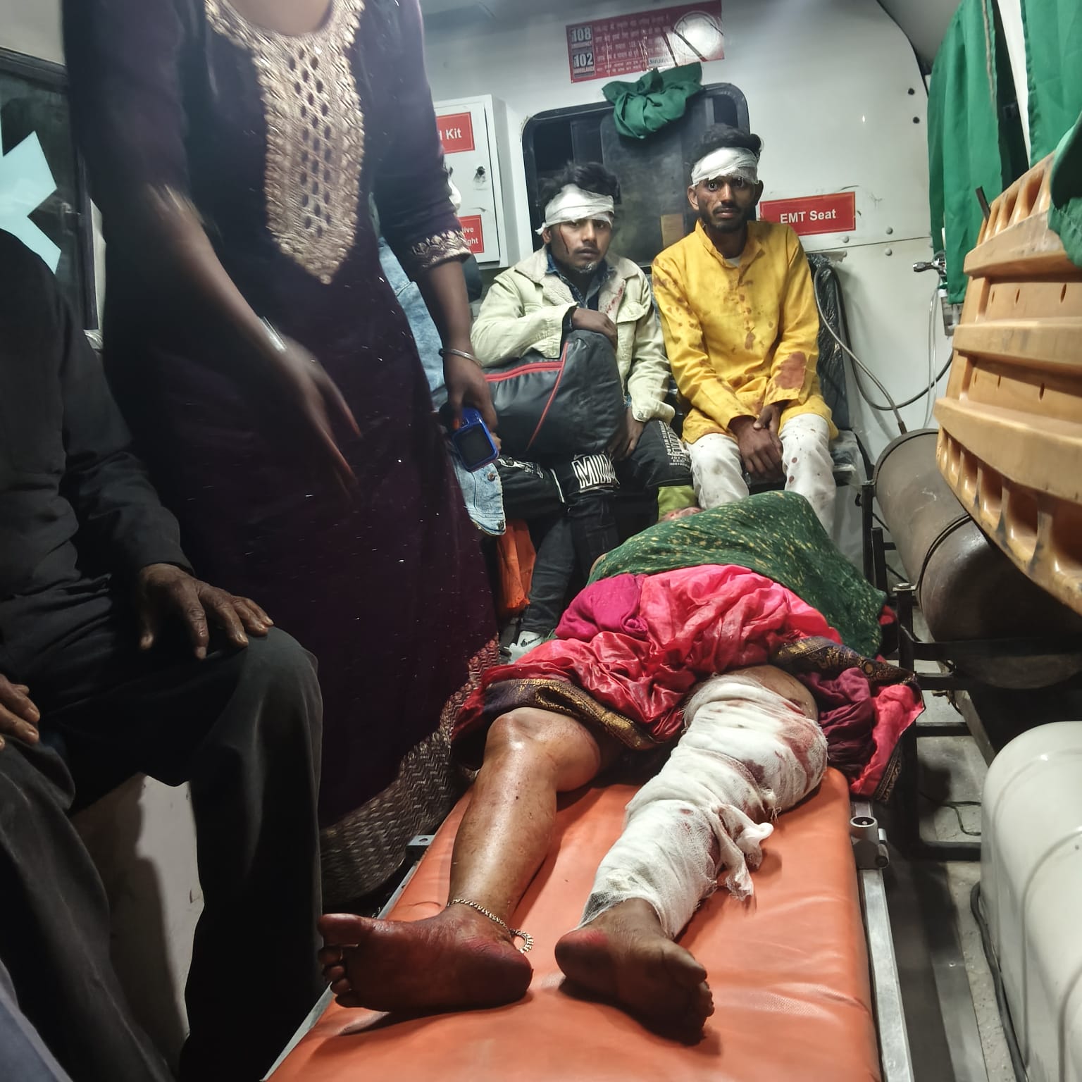 मार्ग दुर्घटना में घायल यात्री