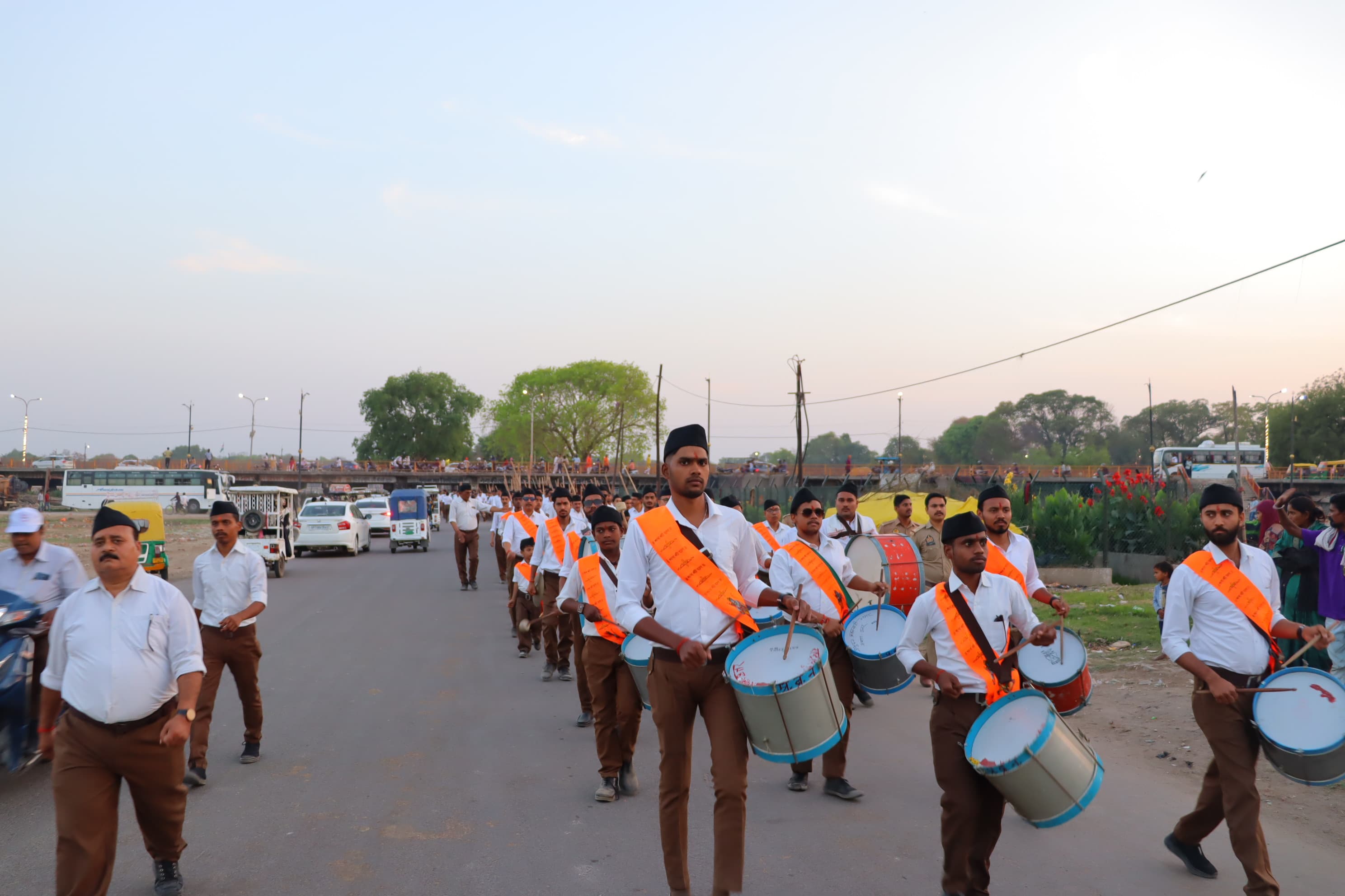 पदसंचन का छाया चित्र पदसंचन का छाया चित्र