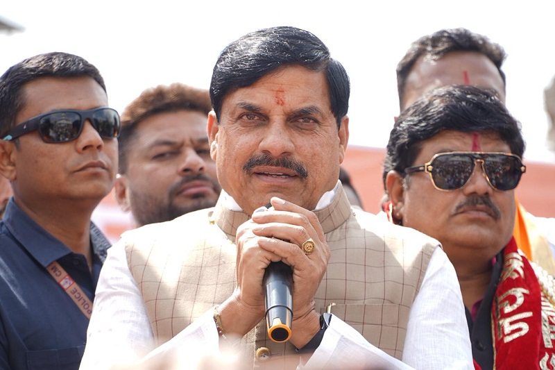 चेटीचंड महापर्व पर सिंधी समाज के चल समरोह के शुभारंभ अवसर पर मुख्यमंत्री मोहन यादव