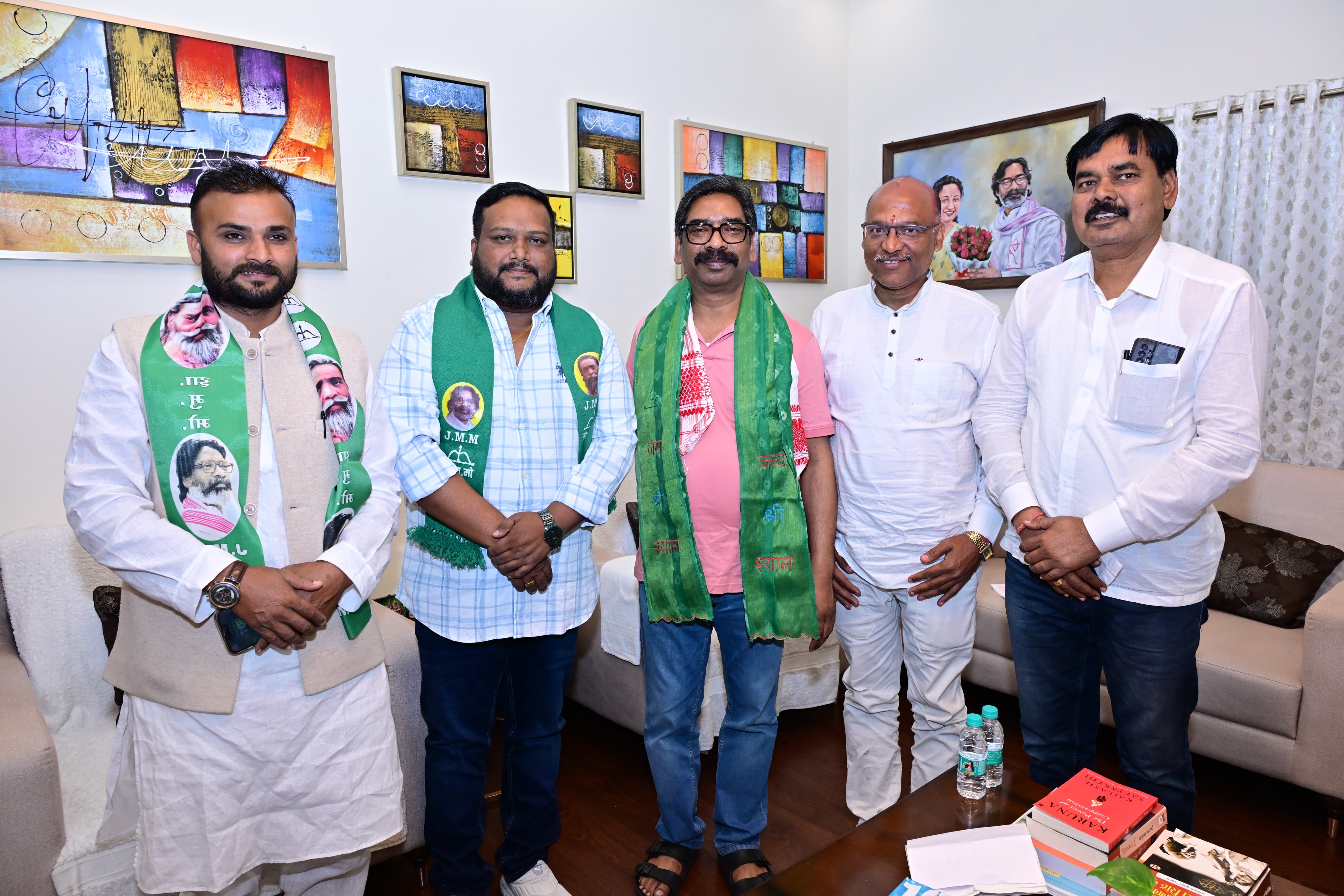 मुख्यमंत्री सहित अन्य