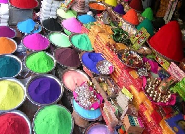 होली में खड़गपुर के बाजार