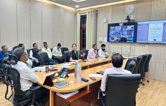 बिहार में जनगणना की तैयारियों को लेकर बैठक करते मुख्य सचिव प्रत्यय अमृत बिहार में जनगणना की तैयारियों को लेकर बैठक करते मुख्य सचिव प्रत्यय अमृत