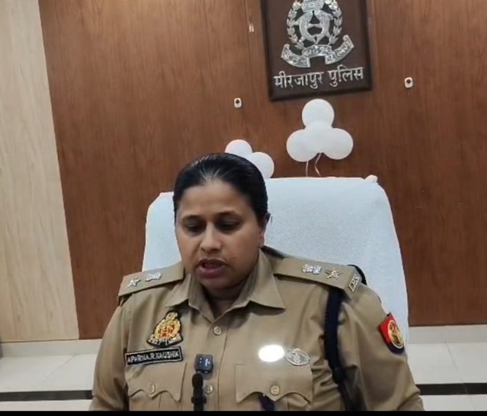 पुलिस अधीक्षक मीरजापुर अपर्णा रजत कौशिक। पुलिस अधीक्षक मीरजापुर अपर्णा रजत कौशिक।