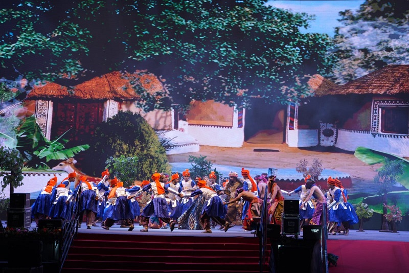 वाराणसी में महानाट्य सम्राट विक्रमादित्य के मंचन का दूसरा दिन वाराणसी में महानाट्य सम्राट विक्रमादित्य के मंचन का दूसरा दिन