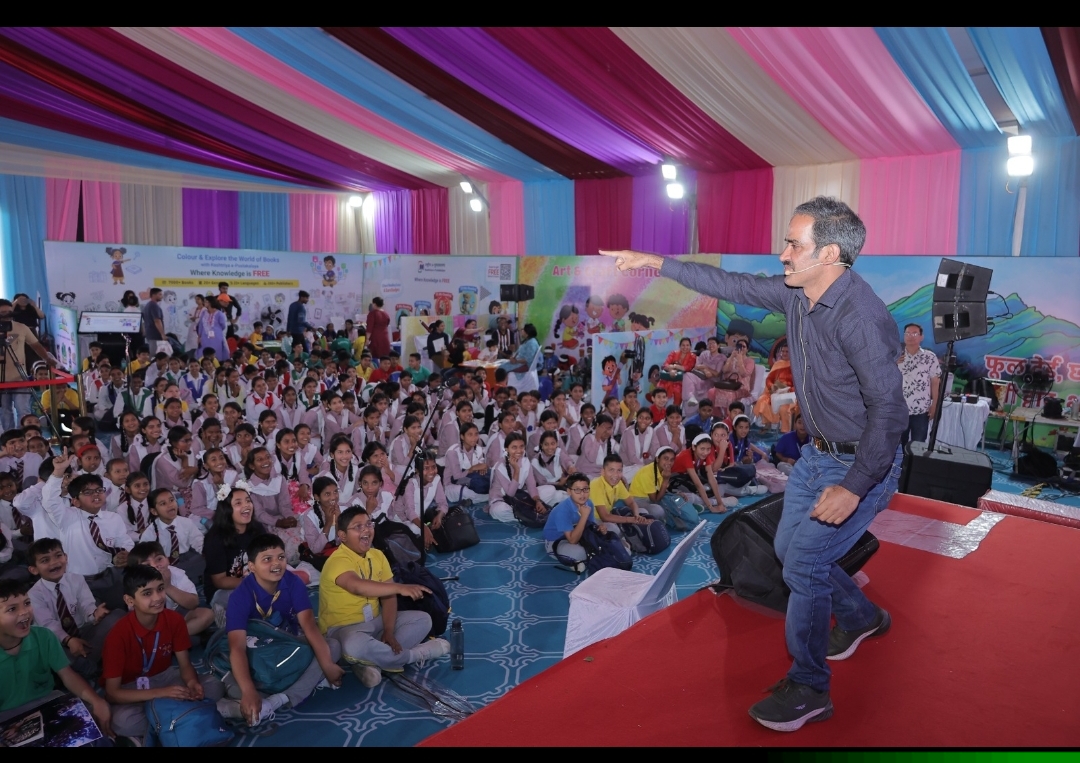 देहरादून बुक फेस्टिवल में आयोजित कार्यक्रम।