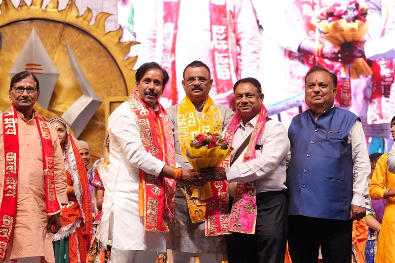 वाराणसी में महानाट्य सम्राट विक्रमादित्य के मंचन का दूसरा दिन वाराणसी में महानाट्य सम्राट विक्रमादित्य के मंचन का दूसरा दिन