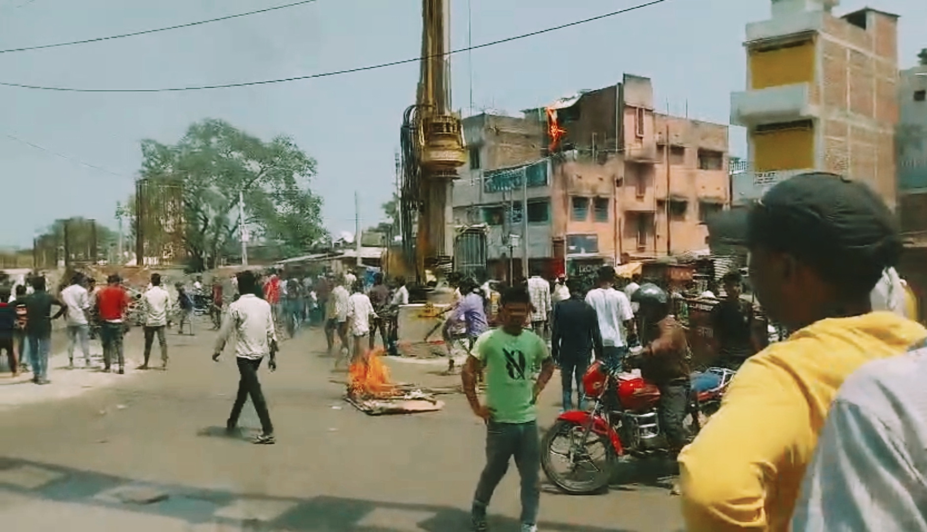 अररिया फोटो:आगजनी