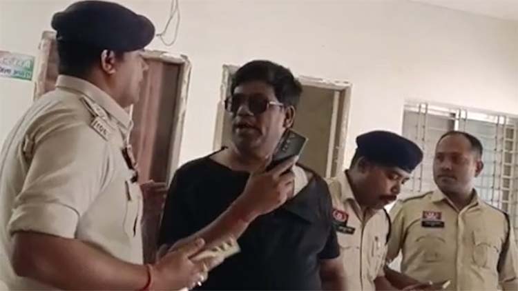 महासमुंद जिला कांग्रेस कमेटी जिला उपाध्यक्ष एवं पार्षद विजय साव महासमुंद जिला कांग्रेस कमेटी जिला उपाध्यक्ष एवं पार्षद विजय साव