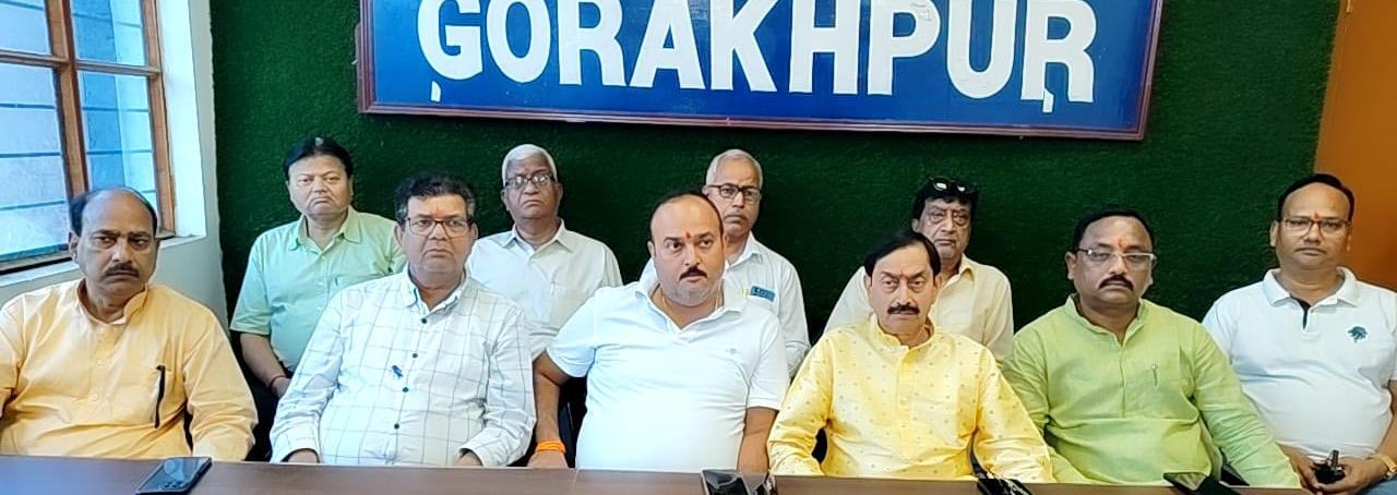 श्री चित्रगुप्त मंदिर सभा द्वारा भव्य शोभा यात्रा का आयोजन*