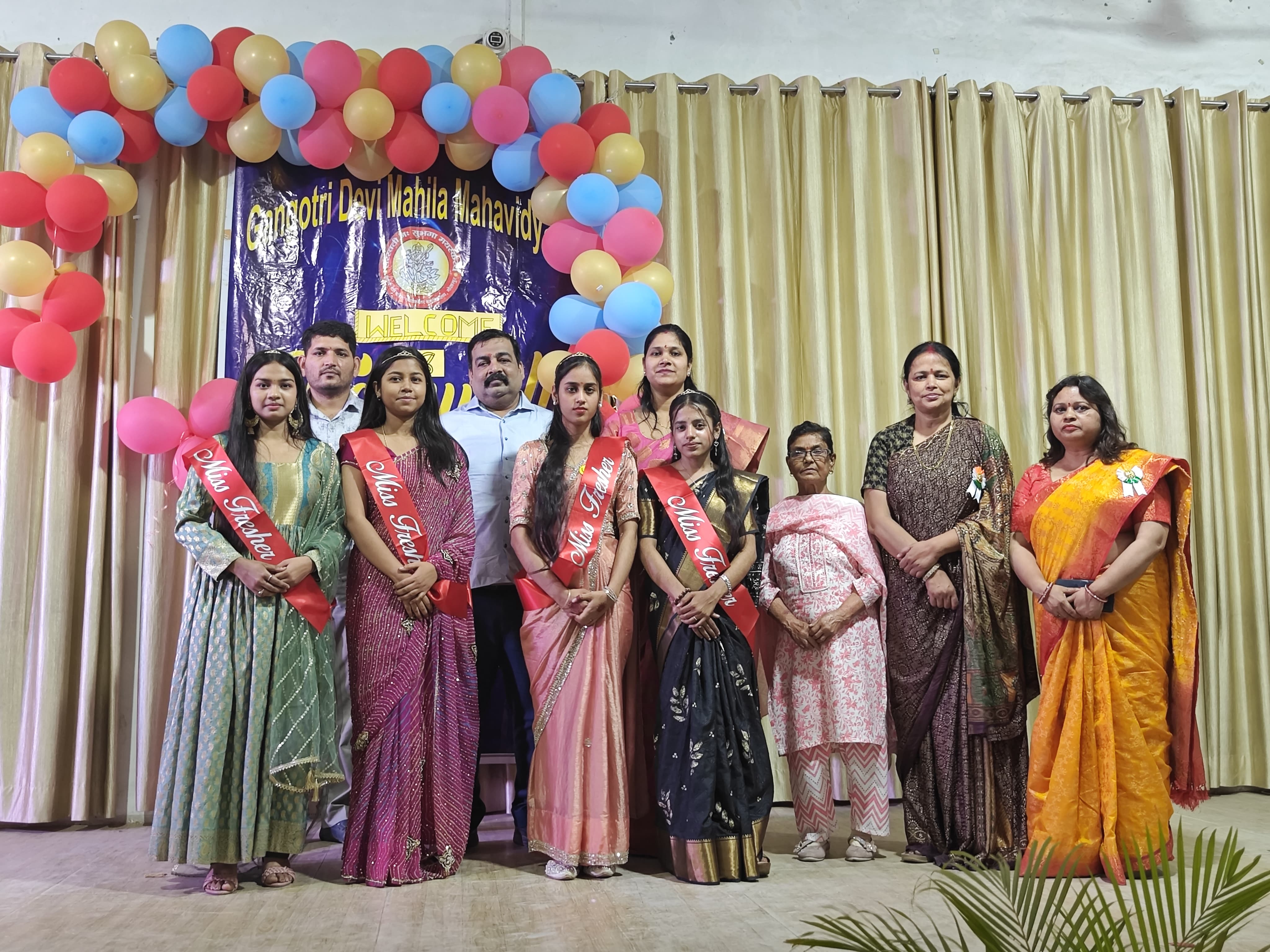 संस्कारयुक्त शिक्षा सफलता का आधार:डॉ. गौरी पांडेय* संस्कारयुक्त शिक्षा सफलता का आधार:डॉ. गौरी पांडेय*