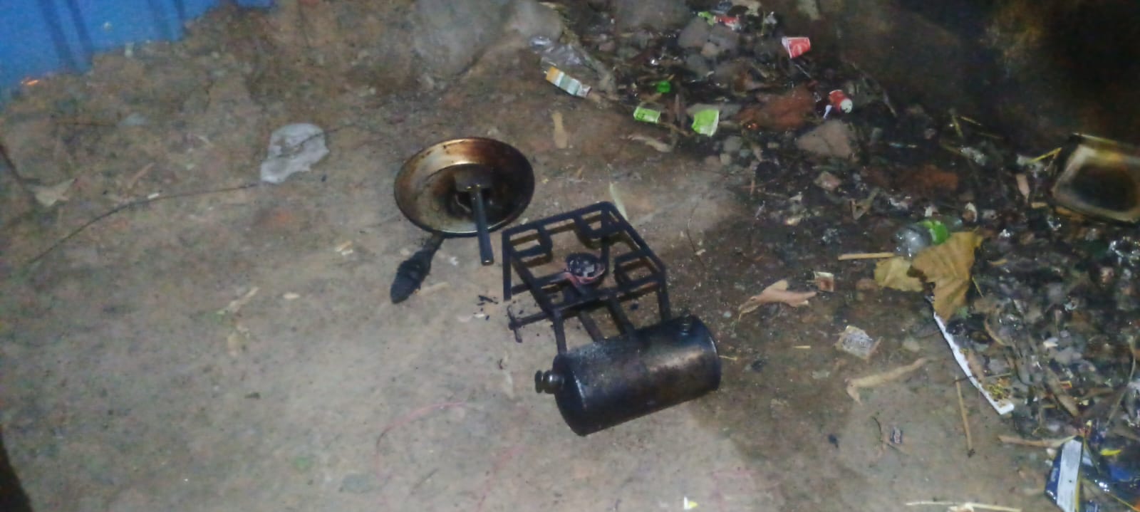 फल दुकान में लगी आग