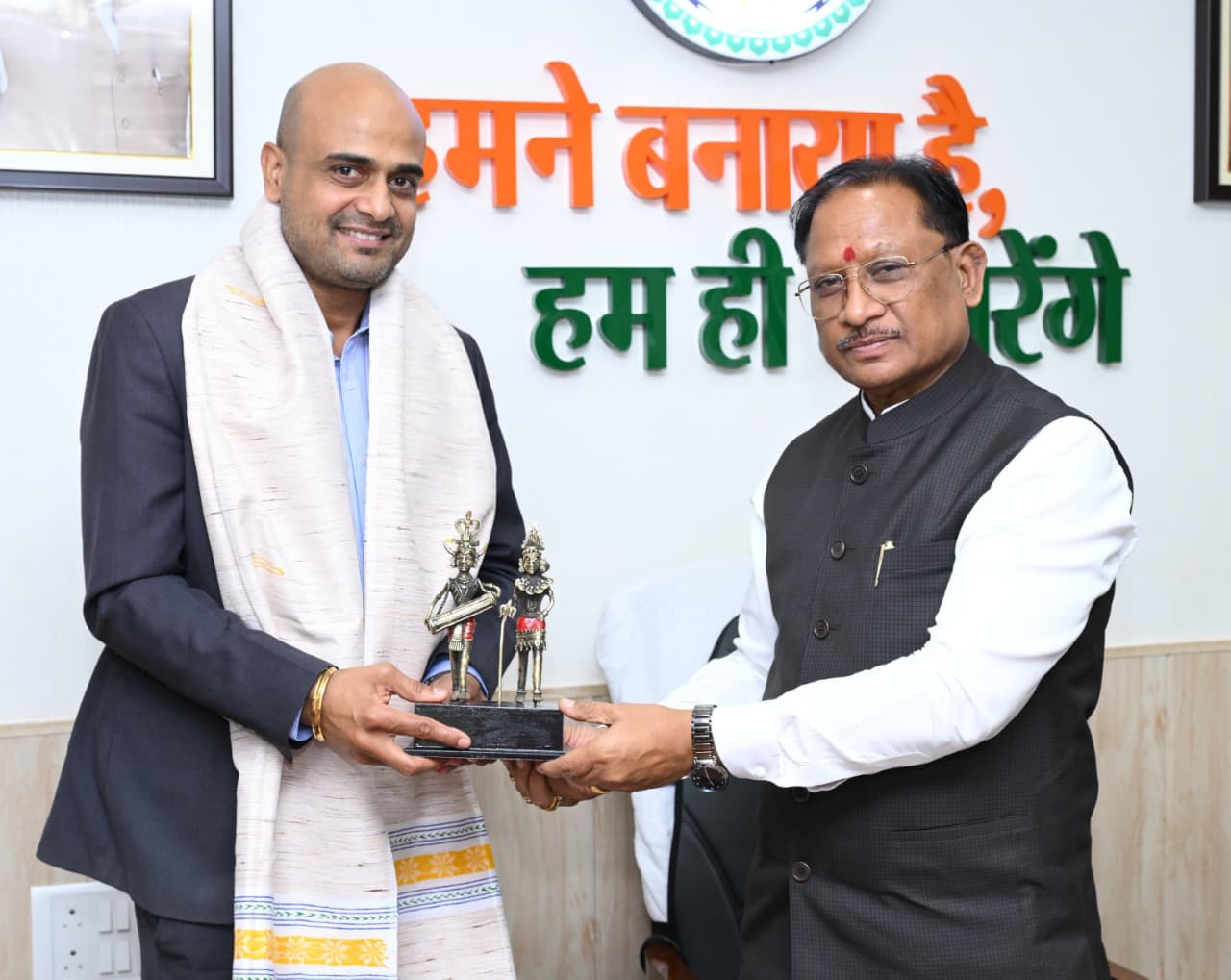 मुख्यमंत्री विष्णु देव साय से गूगल फॉर एजुकेशन इंडिया के प्रतिनिधिगण सौजन्य मुलाकात करते हुए