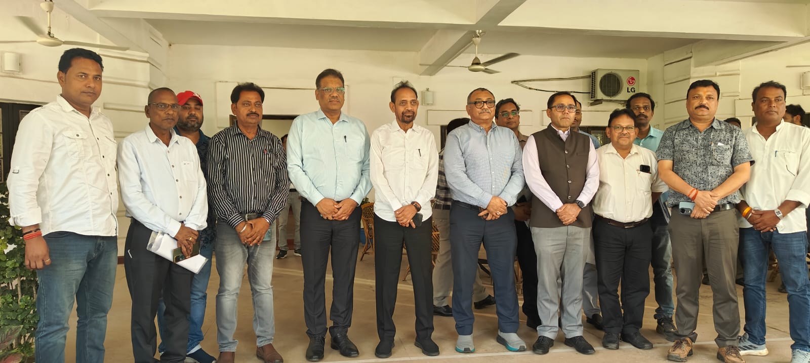 दक्षिण पूर्व रेलवे द्वारा विंडो ट्रेलिंग निरीक्षण दक्षिण पूर्व रेलवे द्वारा विंडो ट्रेलिंग निरीक्षण