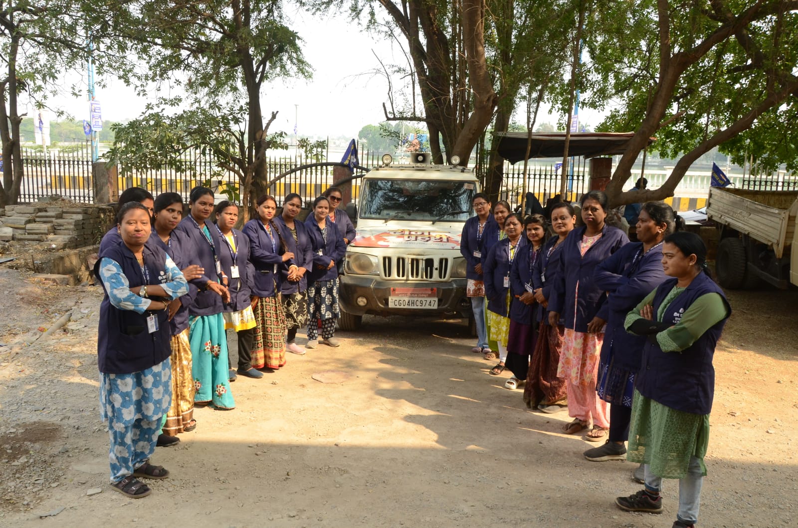 टीम प्रहरी की महिलाएं