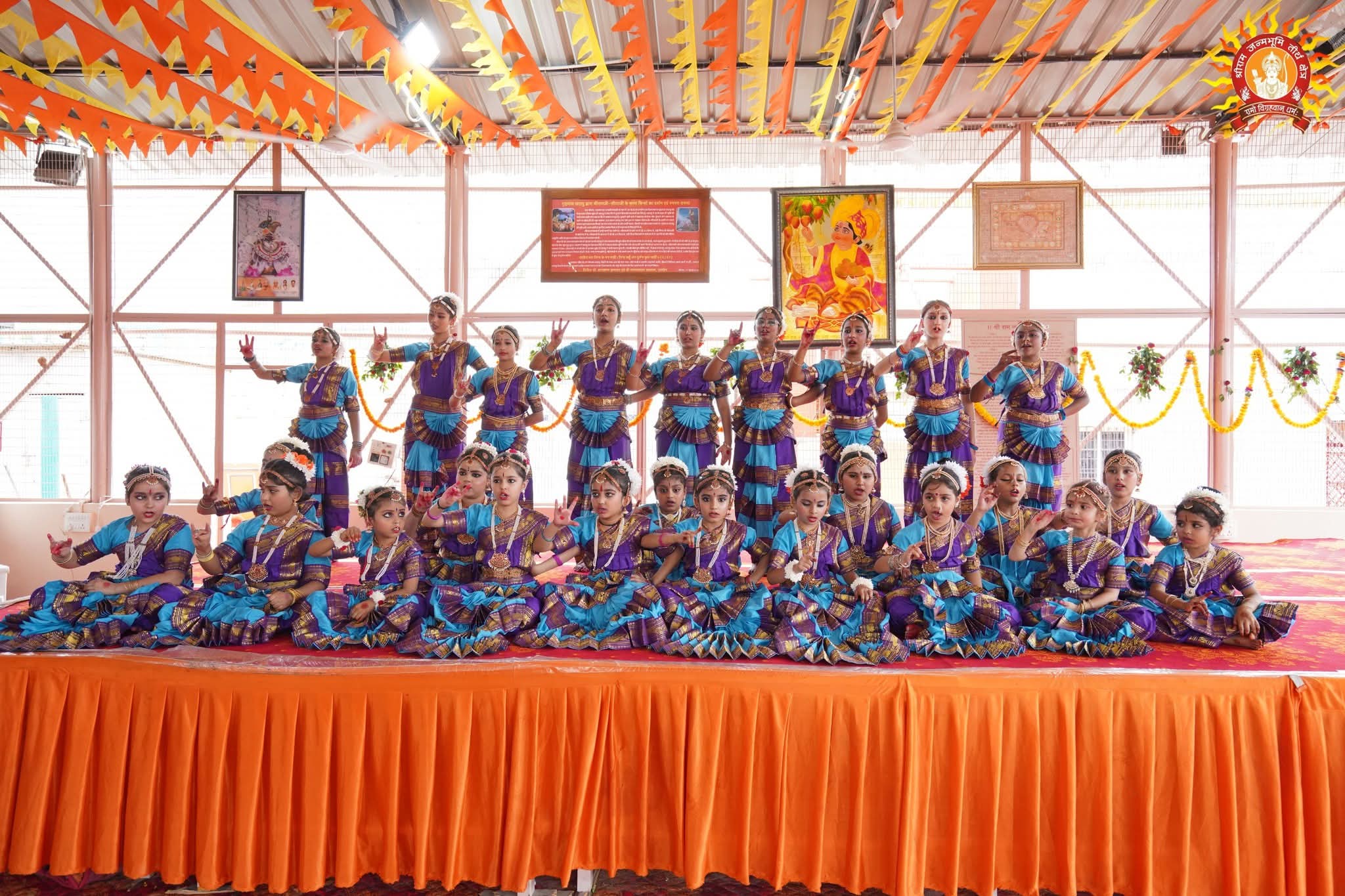 श्री राम जन्मभूमि में भरत नाट्यम से प्रभु के जीवन प्रसंगों को उकेरा श्री राम जन्मभूमि में भरत नाट्यम से प्रभु के जीवन प्रसंगों को उकेरा