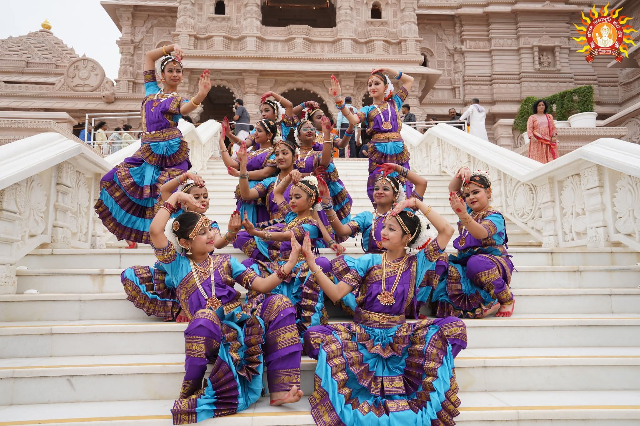 श्री राम जन्मभूमि में भरत नाट्यम से प्रभु के जीवन प्रसंगों को उकेरा श्री राम जन्मभूमि में भरत नाट्यम से प्रभु के जीवन प्रसंगों को उकेरा