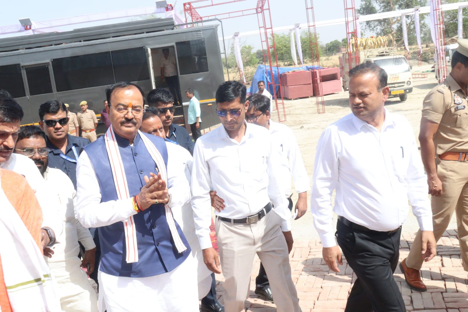 एमएलसी के आवास पहुचे डिप्टी सीएम एमएलसी के आवास पहुचे डिप्टी सीएम